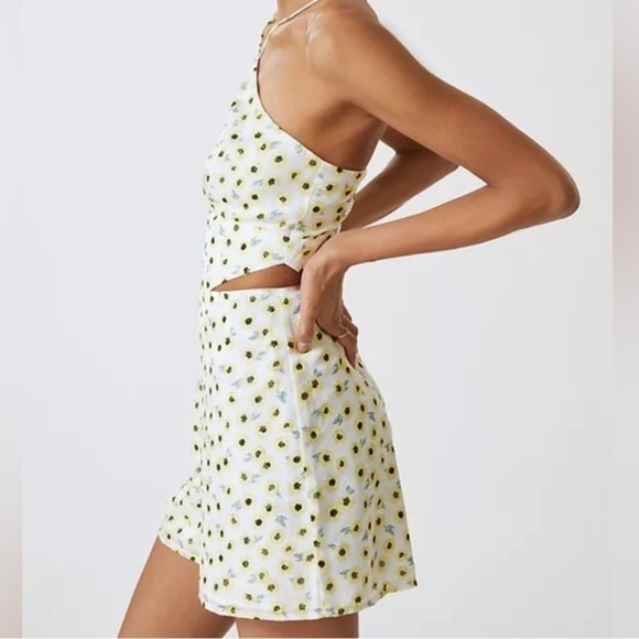 ANTHROPOLOGIE  Hutch Ditsy‎ Floral Seaside Romper Size 14 NWT - Picture 2 of 12